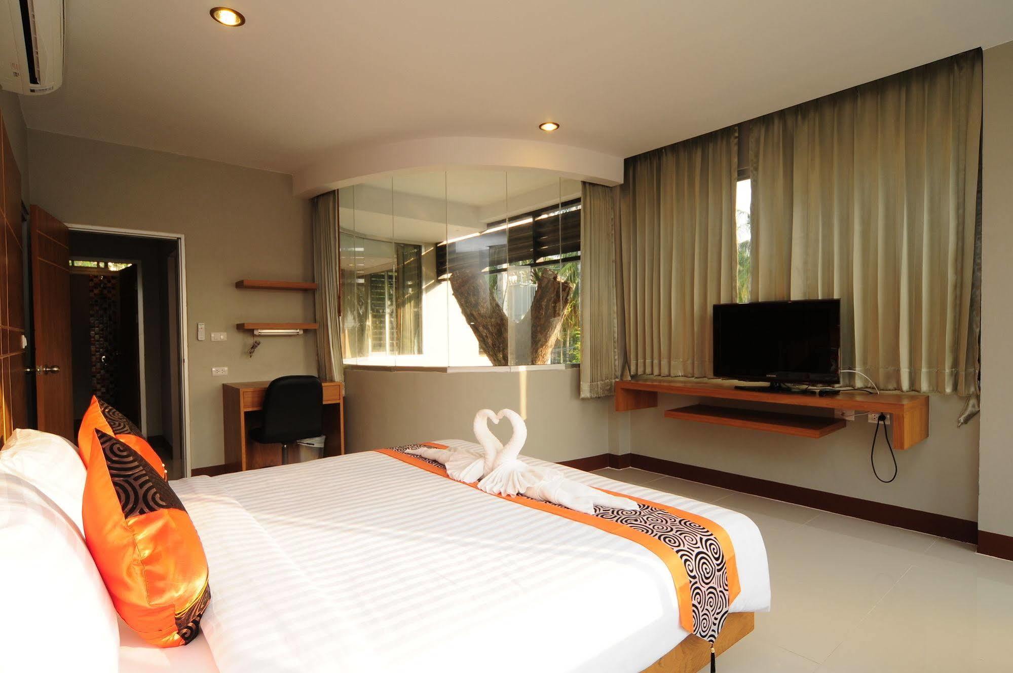 Phu Nana Boutique Hotel - Sha Plus Rawai Exterior foto